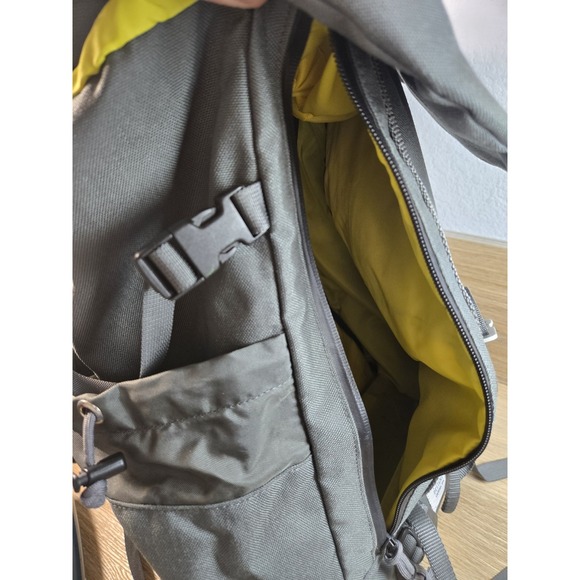 Topo Designs 36.8L Mountain Backpack Charcoal/Gray Excellent Condition. - Picture 11 of 15